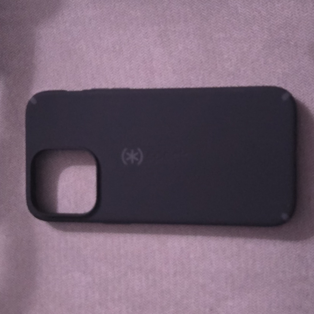 Speck Midnight Black iPhone 14 Pro Max Phone Case